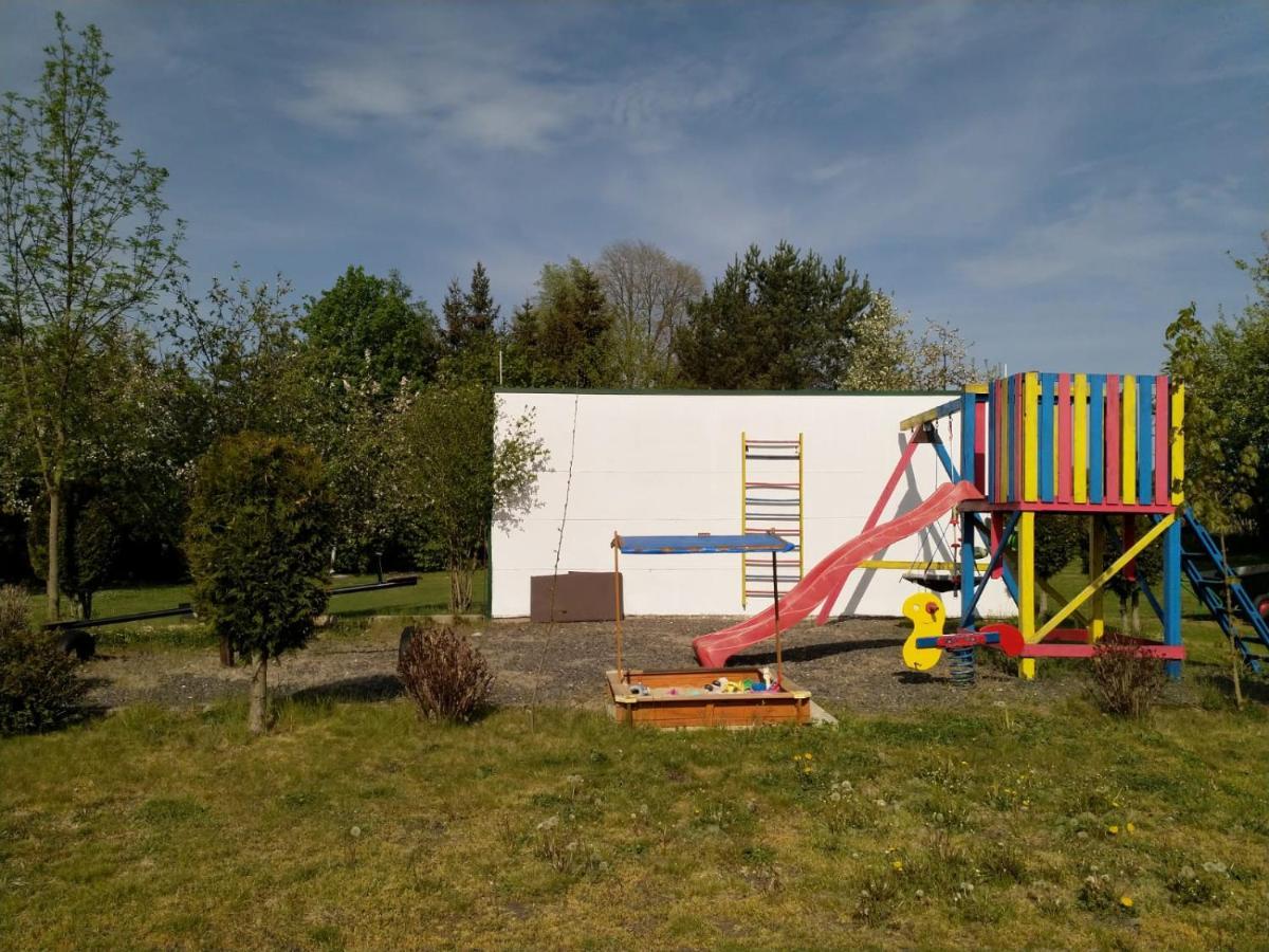 Camping & Guest House Pliskovice Mirovice Exteriör bild