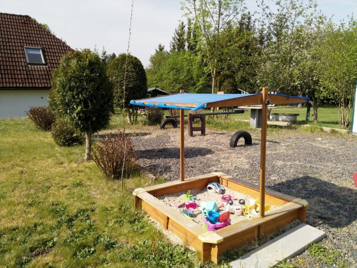 Camping & Guest House Pliskovice Mirovice Exteriör bild
